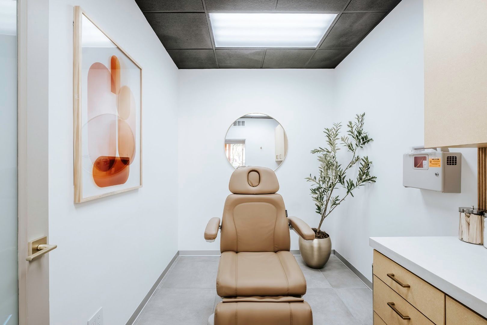 Luminous Flintridge Med Spa in La Canada Flintridge, CA