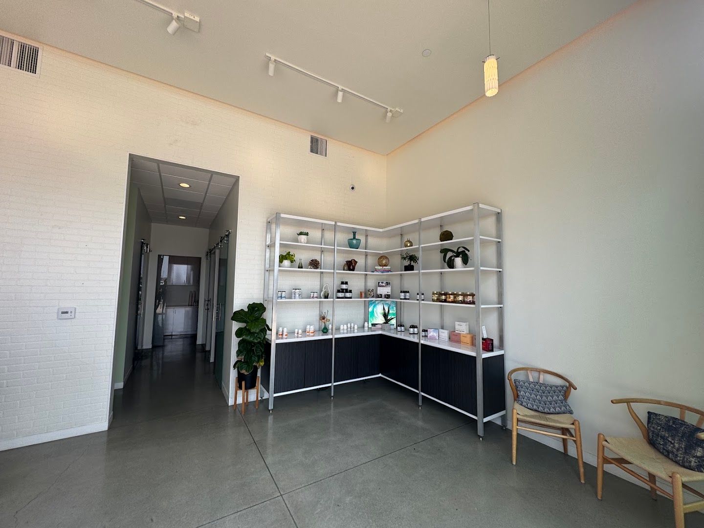 IV & Wellness Lounge in Long Beach, CA