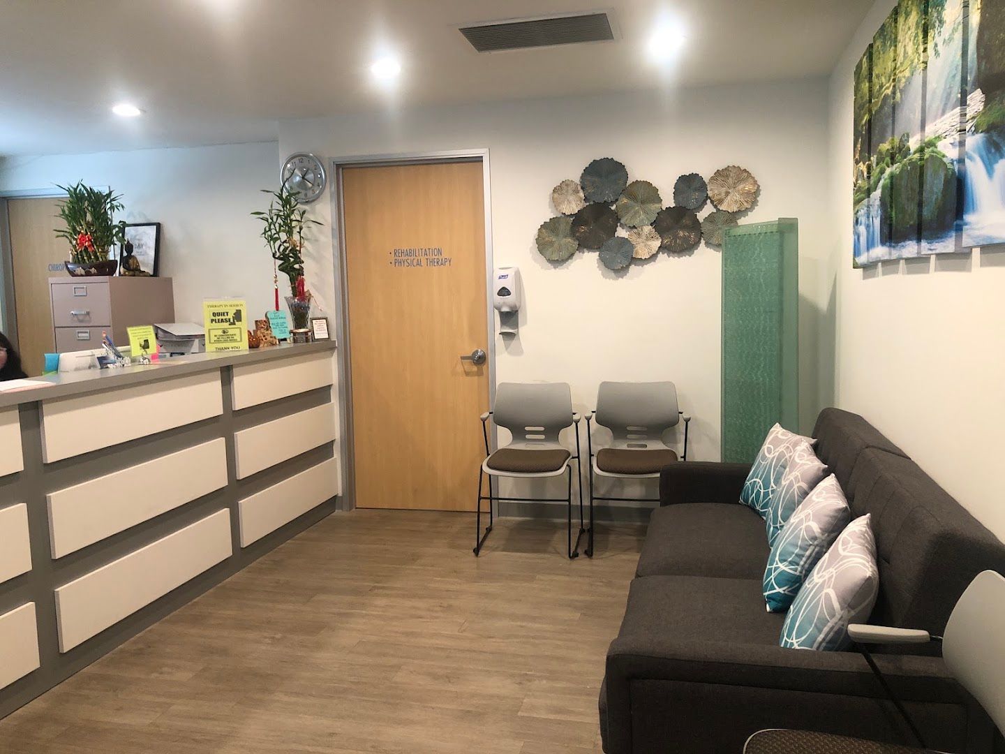 R and R MedSpa and Wellness in Los Angeles, CA