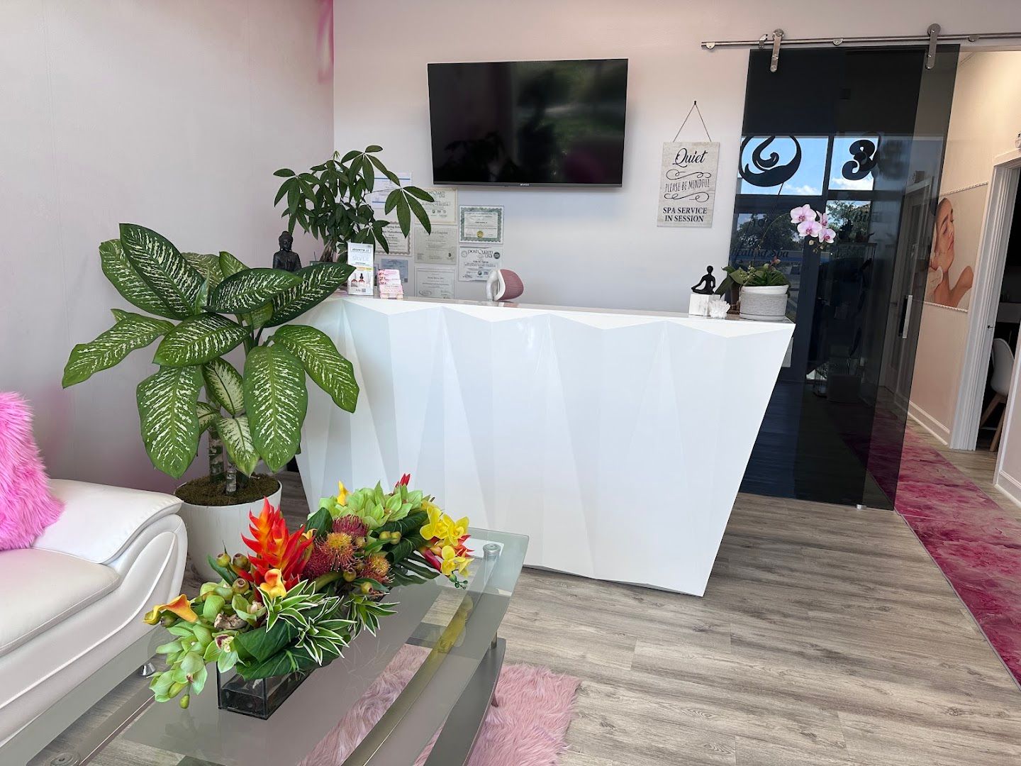 Oasis Healing Spa in Miami, FL