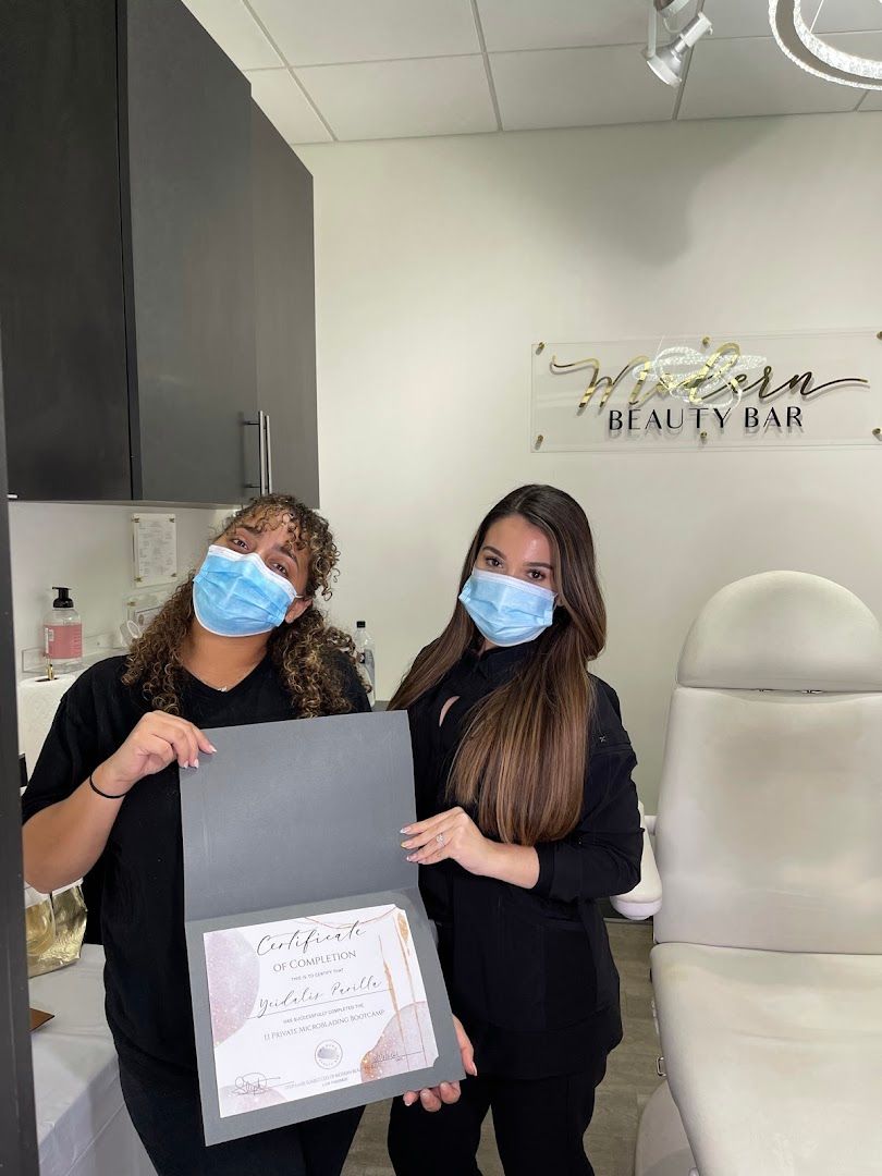 Modern Beauty Bar in Orlando, FL