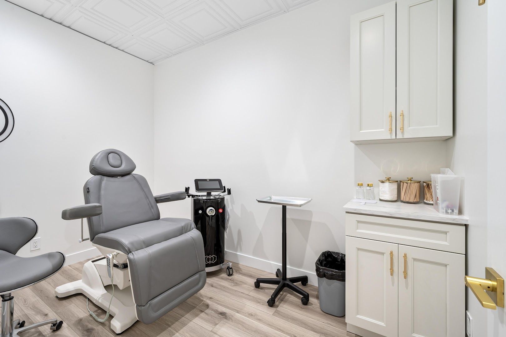Touch Me Up Medical Spa & Skin Center in La Crescenta, CA