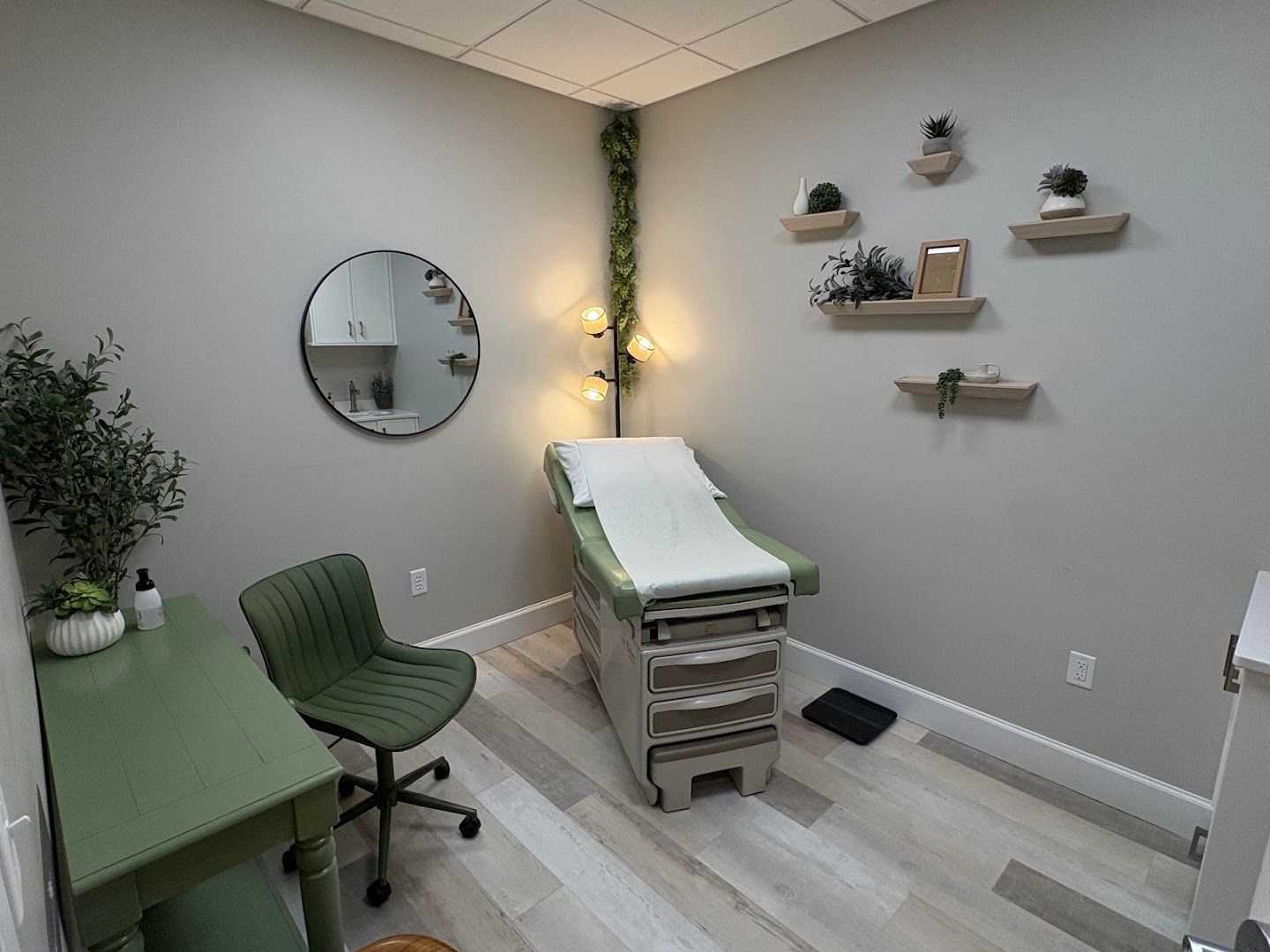 Jolliffe Institute of Restorative Medicine and Aesthetics in Bismarck, ND