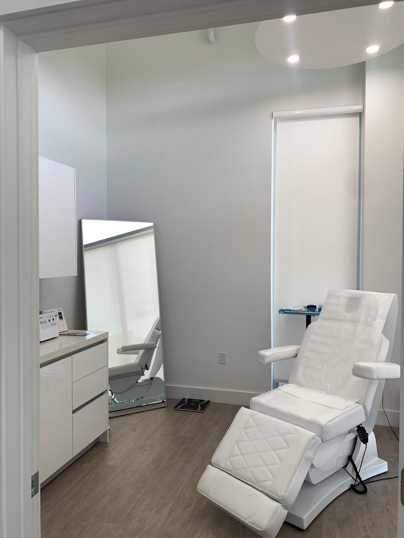 Refine Health in Miami, FL